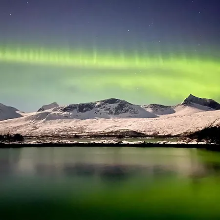 Efjord And Stetind - Kobbernestinden