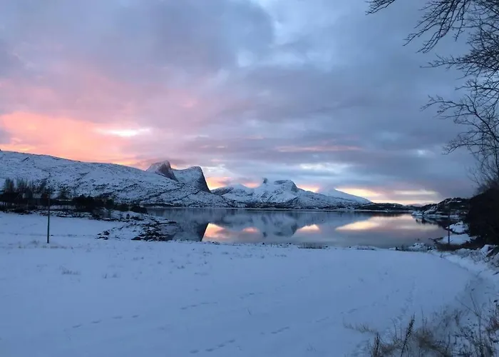 Vakantiehuis Efjord And Stetind - Kobbernestinden Ballangen