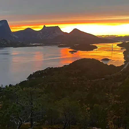 Efjord And Stetind - Kobbernestinden * Ballangen